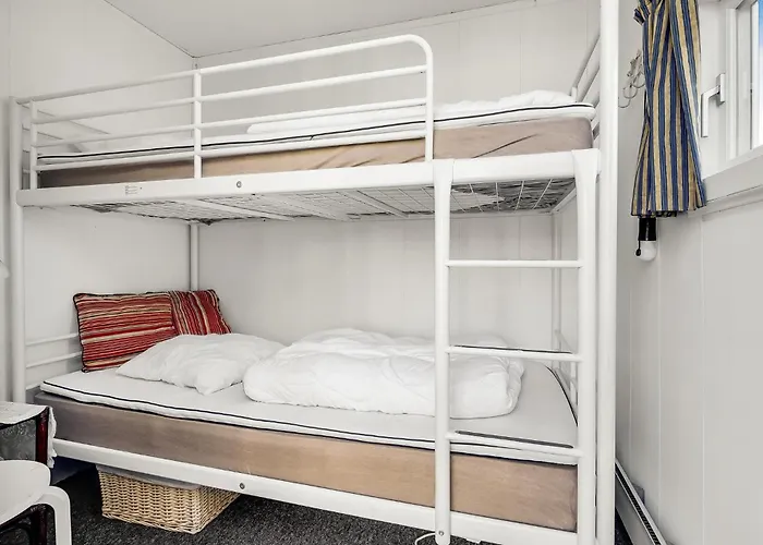 Дом отдыха 1 Bedroom Lovely In Logstor