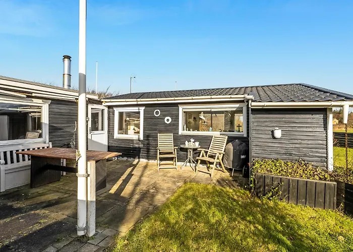 1 Bedroom Lovely In Дом отдыха Logstor