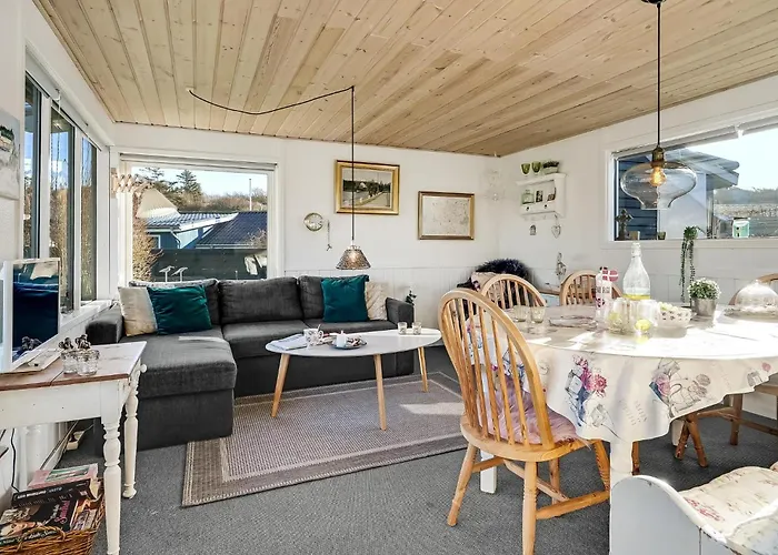 1 Bedroom Lovely In * Logstor