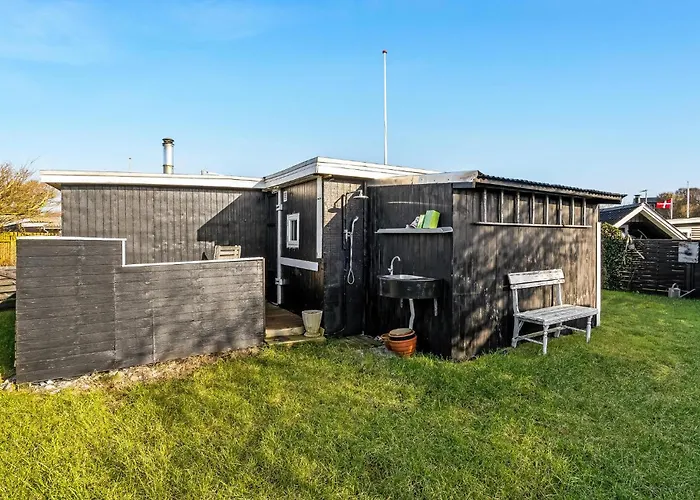 1 Bedroom Lovely In Дом отдыха