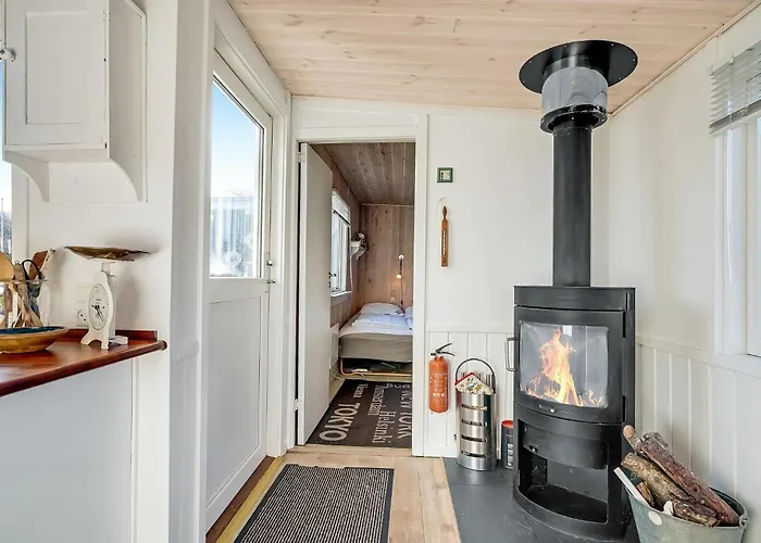 1 Bedroom Lovely In *