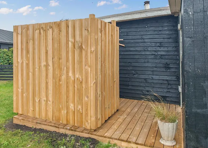 1 Bedroom Lovely In Logstor